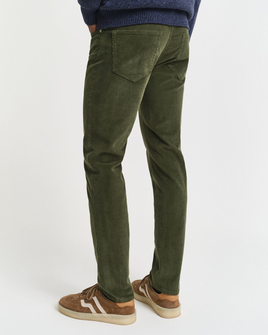 jeansy sztruksowe o dopasowanym kroju – country green