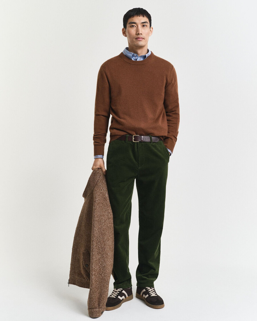 chinosy z kordu o regularnym kroju – country green