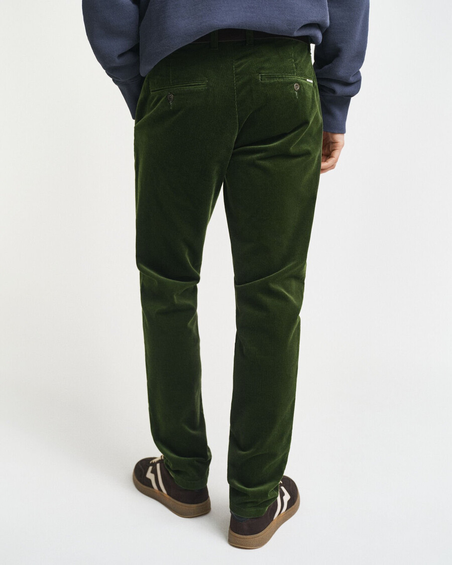 chinosy z kordu o dopasowanym kroju – country green
