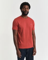 koszulka z tarczą regular fit shield – modern rust