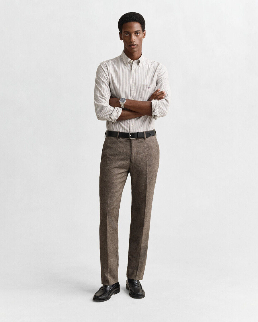 koszula banker stripe classic oxford o regularnym kroju – mahoniowy brąz