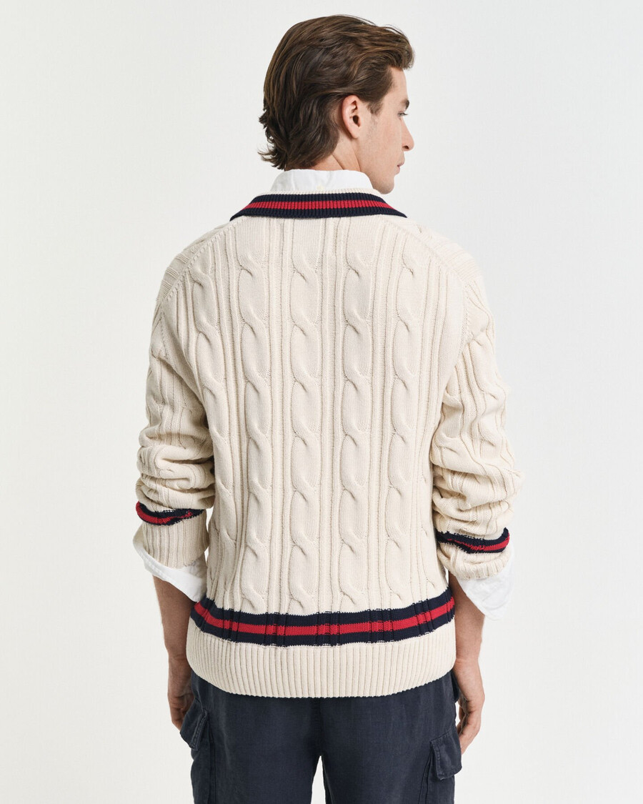 sweter polo z dzianiny kablowej – kremowy