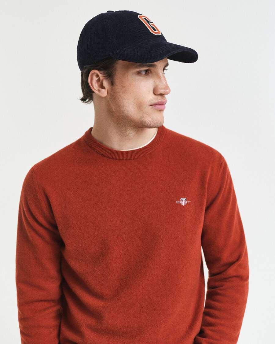 supercienki sweter z owczej wełny z okrągłym dekoltem – modern rust