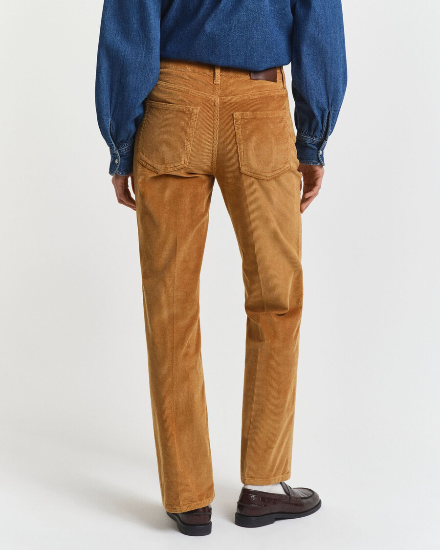 rozszerzane jeansy z sztruksu – whiskey brown