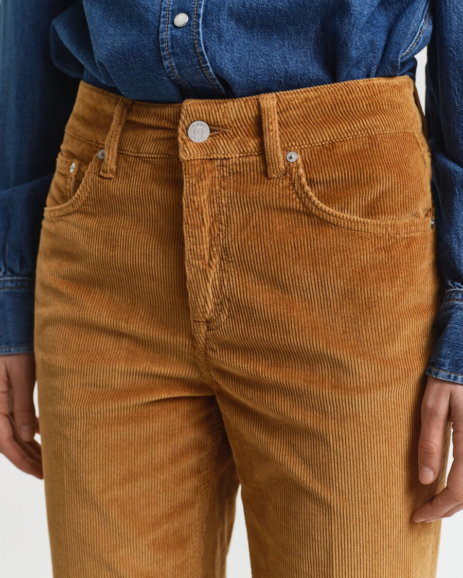 rozszerzane jeansy z sztruksu – whiskey brown
