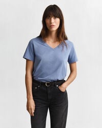 koszulka z dekoltem w serek shield – sprany denim