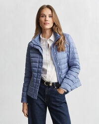 lekka kurtka puchowa – sprany denim
