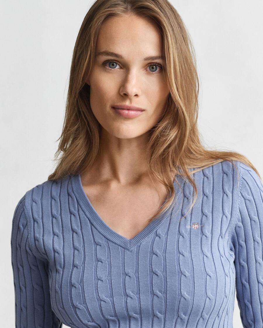 sweter z elastycznej bawełny z okrągłym dekoltem w serek – sprany denim