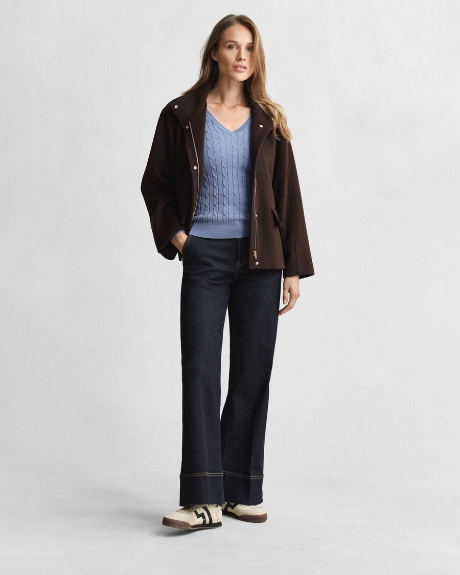 sweter z elastycznej bawełny z okrągłym dekoltem w serek – sprany denim