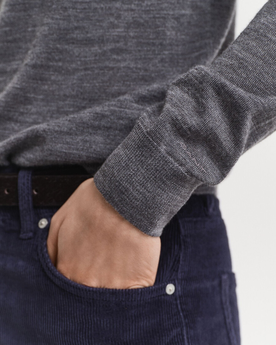 sweter z okrągłym dekoltem z bardzo cienkiej wełny merynosów – melanż antracytowy