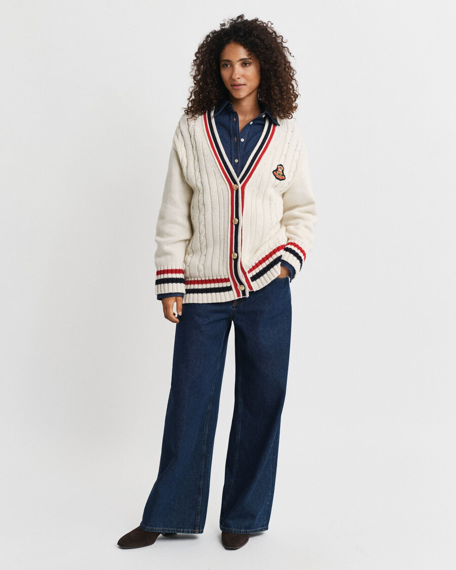kardigan varsity cable knit z dekoltem w serek – kremowy